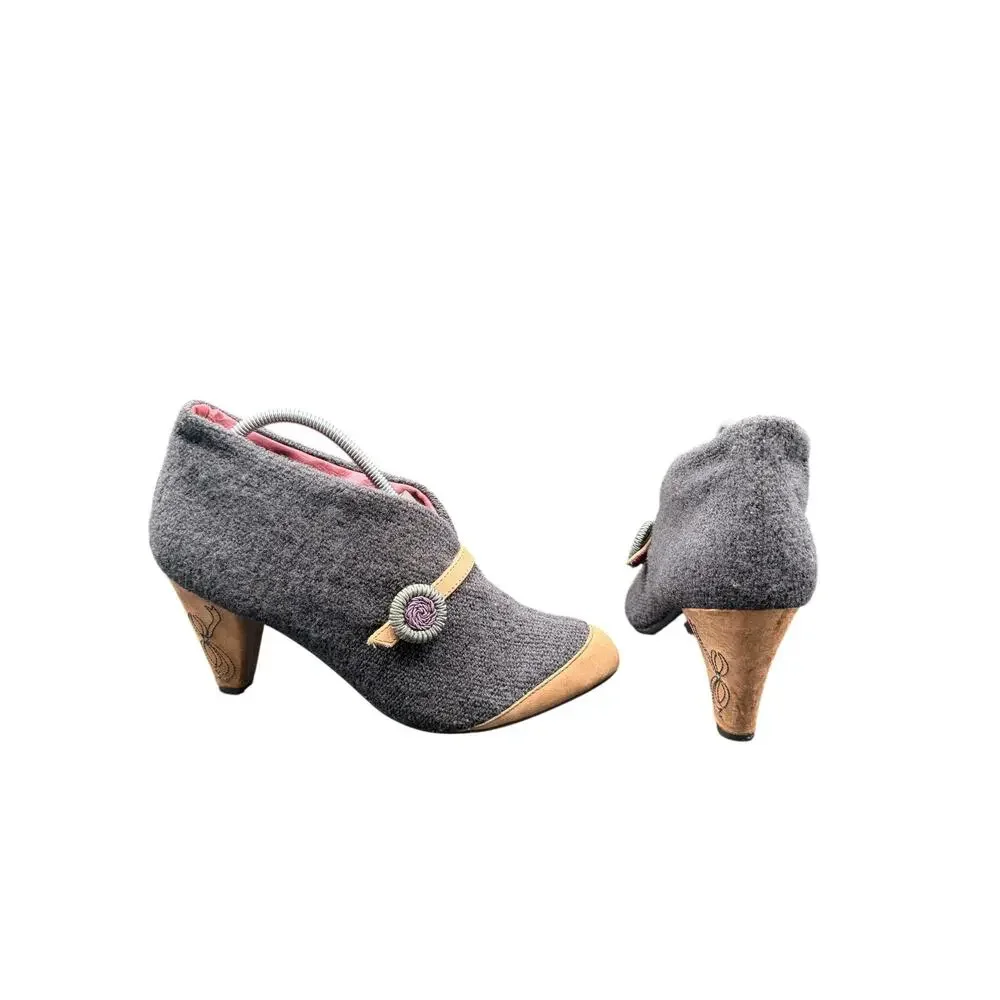 Poetic License Open for Business Booties EU 41 US 10 Wool Heels